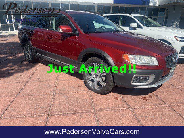 used 2013 Volvo XC70 car, priced at $12,300