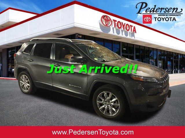 used 2015 Jeep Cherokee car, priced at $13,290