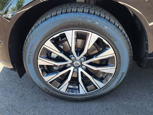 used 2023 Volvo XC60 car, priced at $37,000