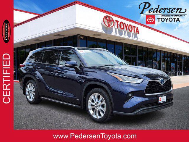 used 2023 Toyota Highlander Hybrid car, priced at $39,300
