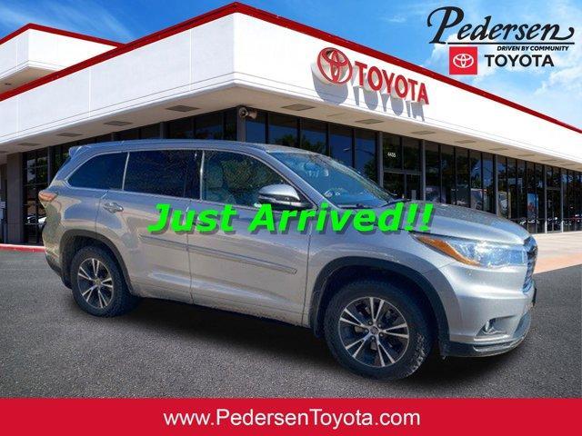 used 2016 Toyota Highlander car, priced at $24,990