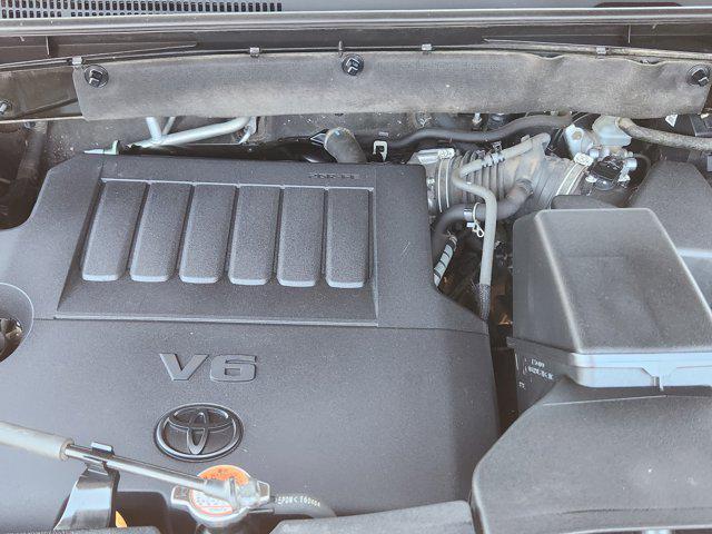 used 2016 Toyota Highlander car, priced at $17,800