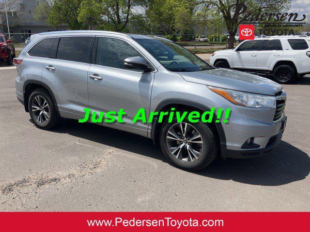 used 2016 Toyota Highlander car, priced at $17,200
