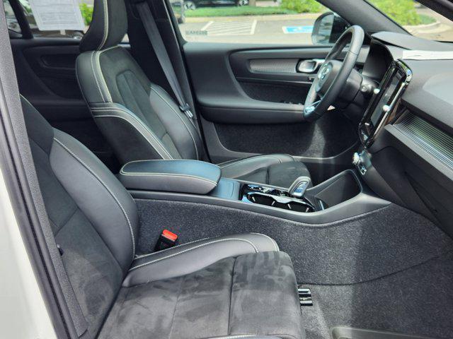 used 2022 Volvo XC40 car, priced at $30,300