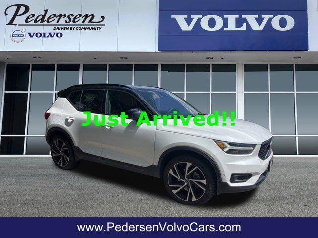 used 2022 Volvo XC40 car, priced at $31,300