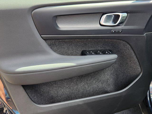 used 2022 Volvo XC40 car, priced at $26,300