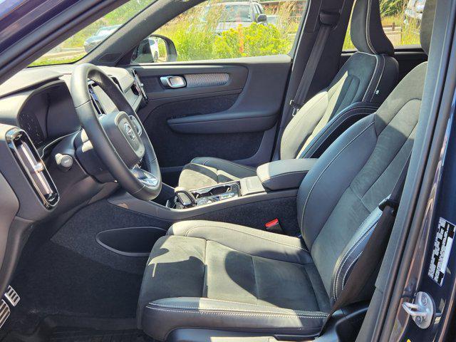 used 2022 Volvo XC40 car, priced at $26,300