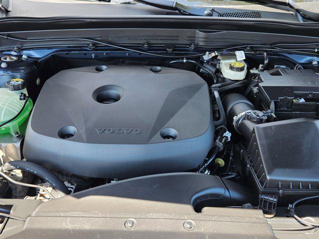 used 2022 Volvo XC40 car, priced at $26,300