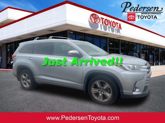 used 2019 Toyota Highlander car, priced at $31,300