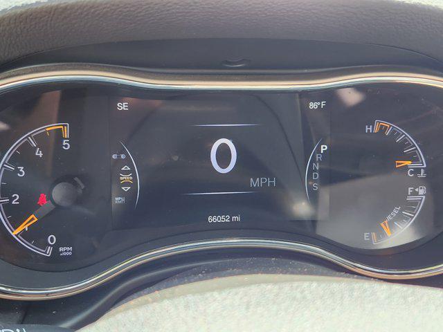 used 2015 Jeep Grand Cherokee car, priced at $17,300