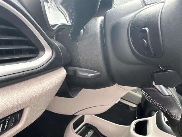 used 2022 Chrysler Pacifica car, priced at $19,000