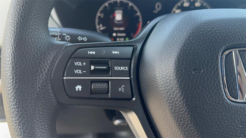 used 2025 Honda HR-V car, priced at $25,789
