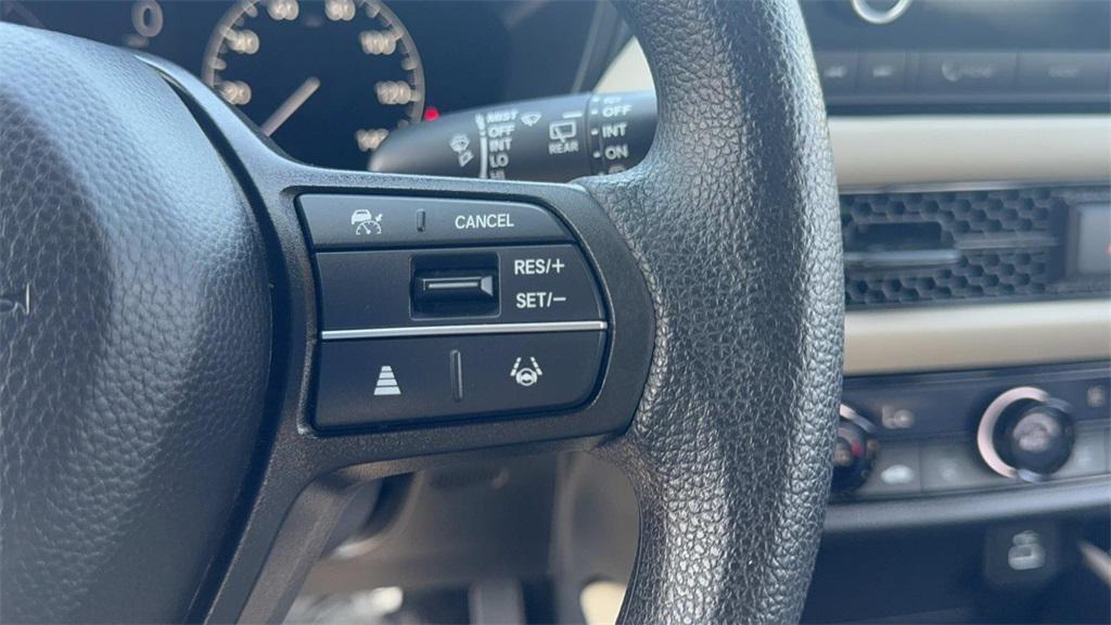 used 2025 Honda HR-V car, priced at $25,789
