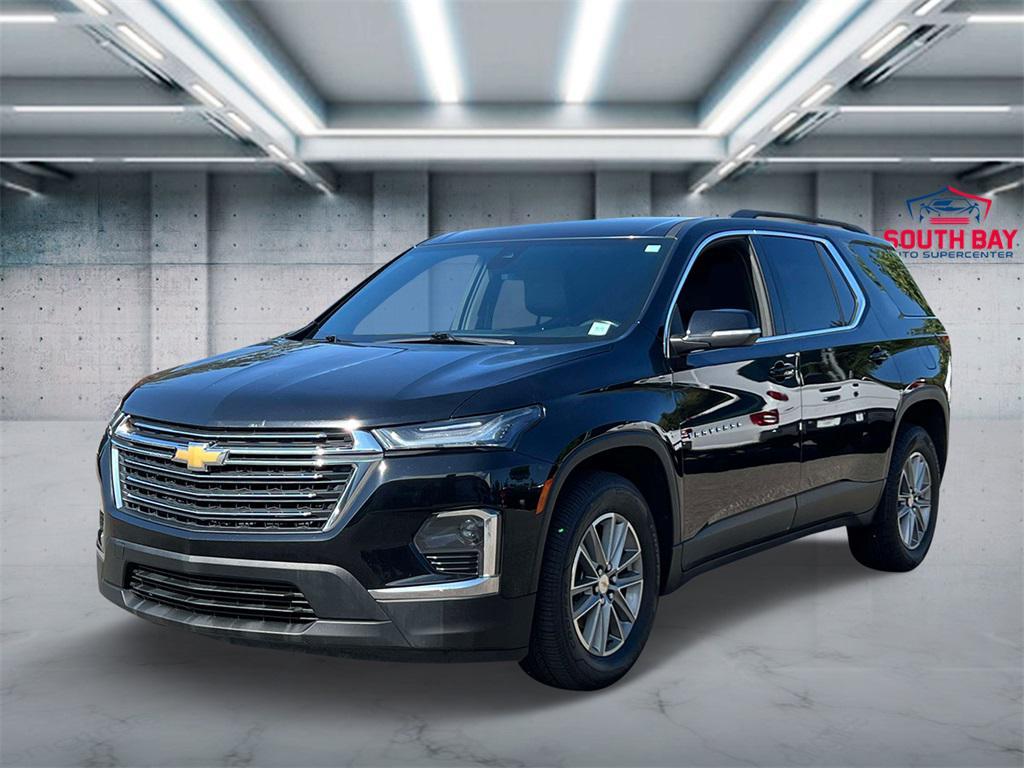 used 2022 Chevrolet Traverse car, priced at $23,942