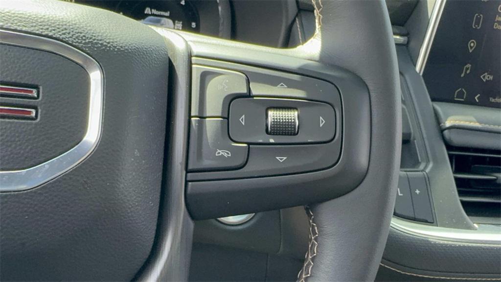 used 2022 GMC Yukon XL car, priced at $59,494