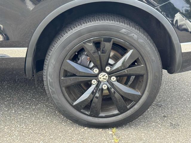 used 2017 Volkswagen Touareg car, priced at $15,994