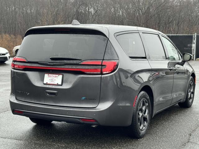 used 2022 Chrysler Pacifica Hybrid car, priced at $24,000