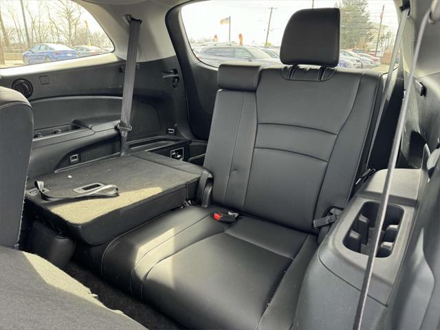 used 2022 Honda Pilot car, priced at $28,000