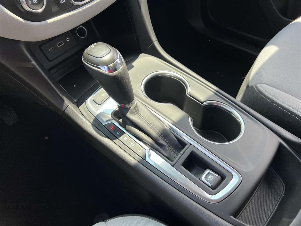 used 2021 Chevrolet Equinox car, priced at $15,540