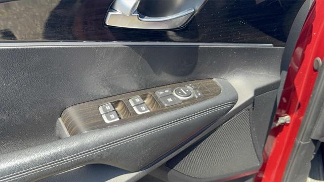 used 2019 Kia Sorento car, priced at $12,998