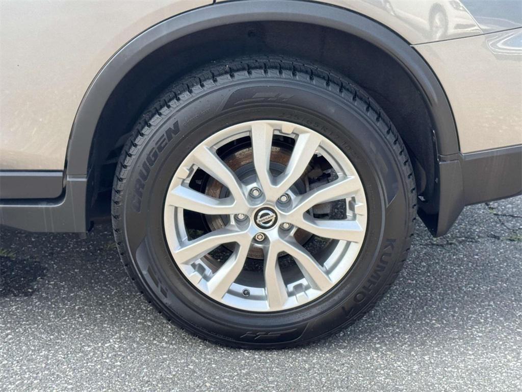 used 2020 Nissan Rogue car, priced at $15,998