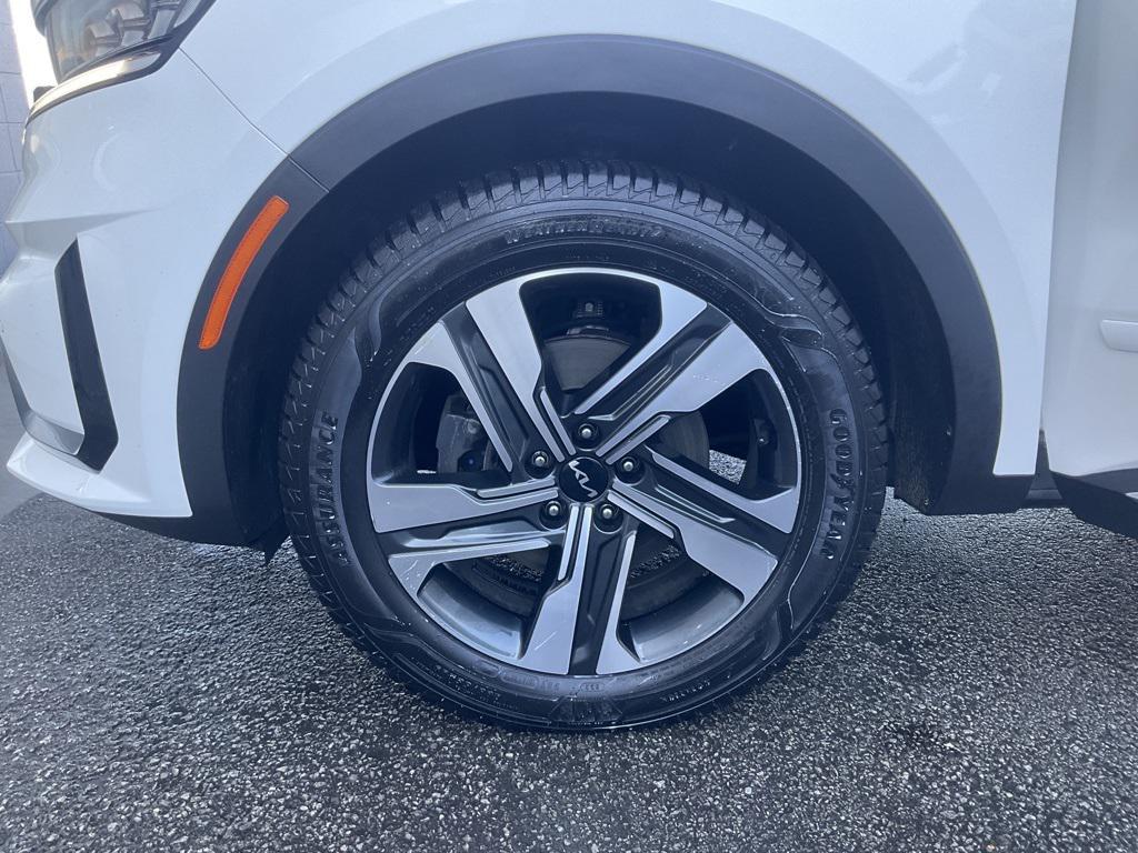 used 2023 Kia Sorento Hybrid car, priced at $29,682