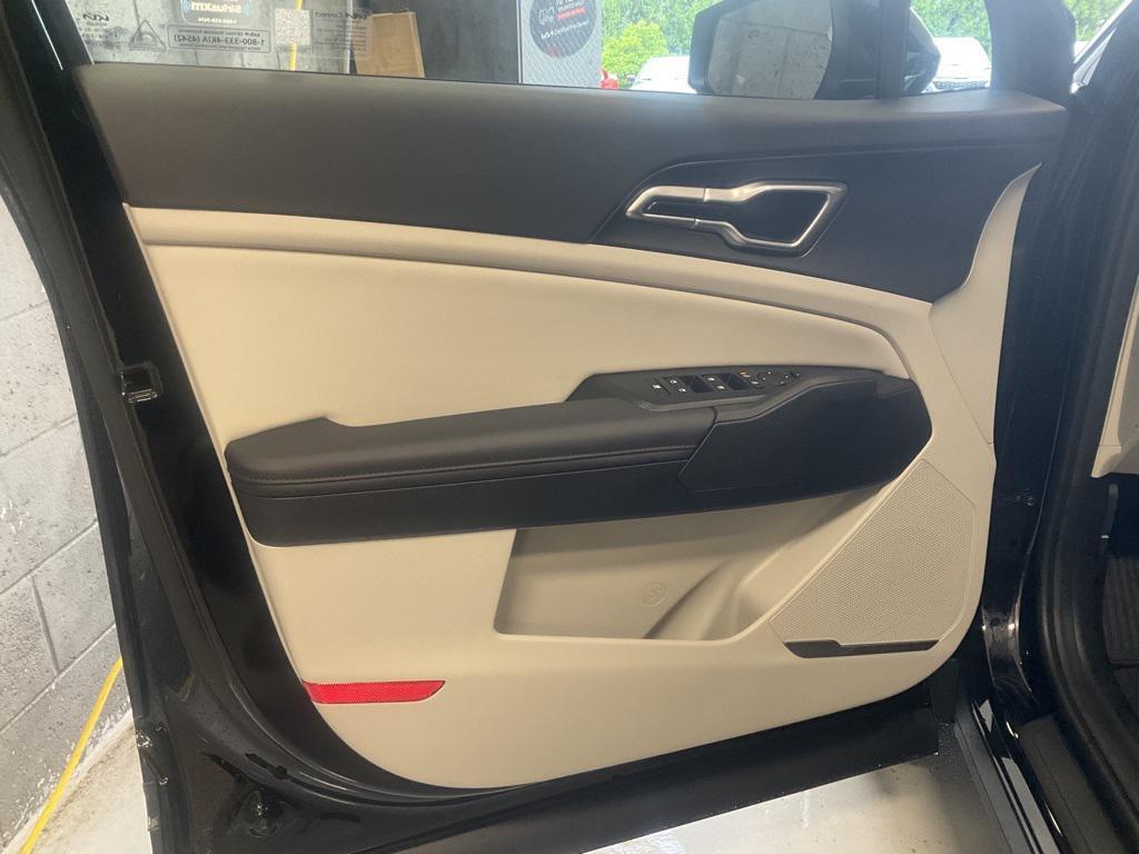 new 2026 Kia Sportage car, priced at $30,462