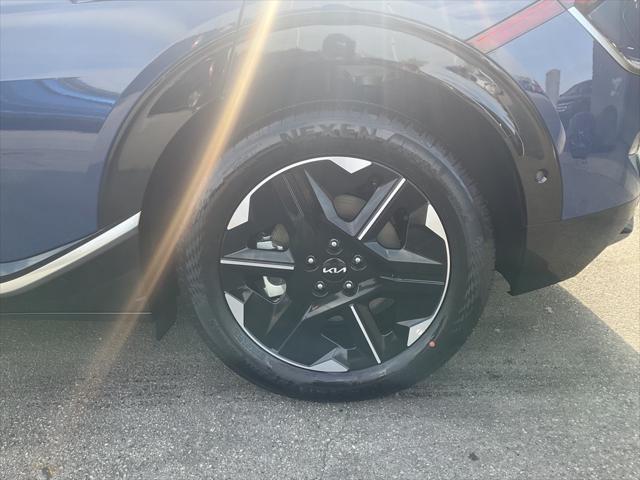 new 2025 Kia EV6 car, priced at $53,215