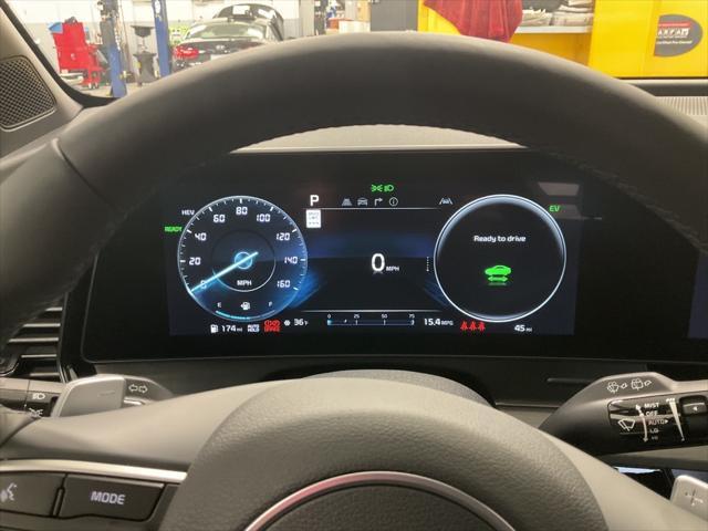 new 2025 Kia Sportage car, priced at $43,767