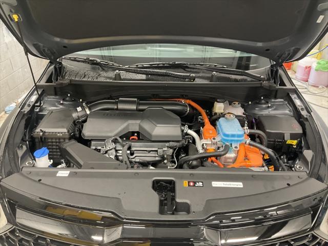 new 2025 Kia Sportage car, priced at $43,767