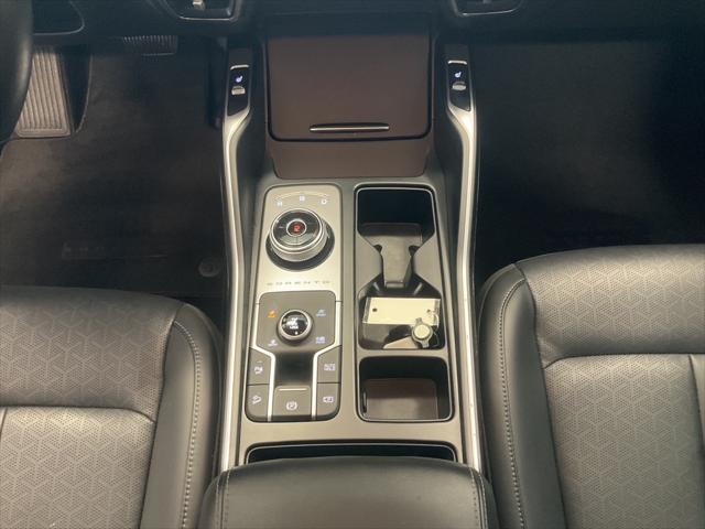 used 2022 Kia Sorento Hybrid car, priced at $27,680