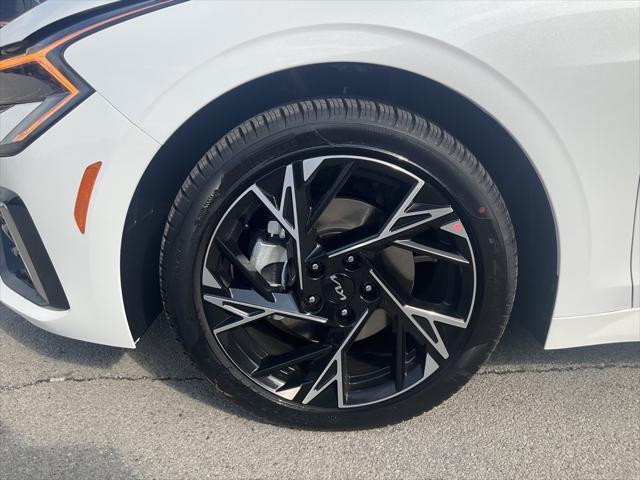 new 2025 Kia K5 car, priced at $31,056