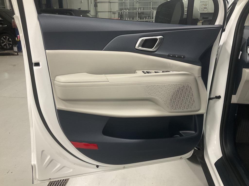 new 2026 Kia Carnival car, priced at $43,415
