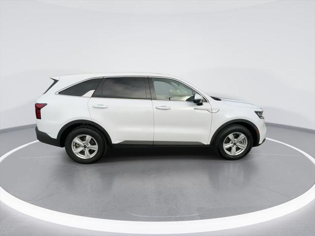 used 2023 Kia Sorento car, priced at $26,037