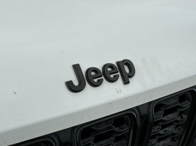 used 2023 Jeep Grand Cherokee car, priced at $29,801