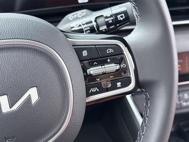 new 2025 Kia Carnival car, priced at $41,413