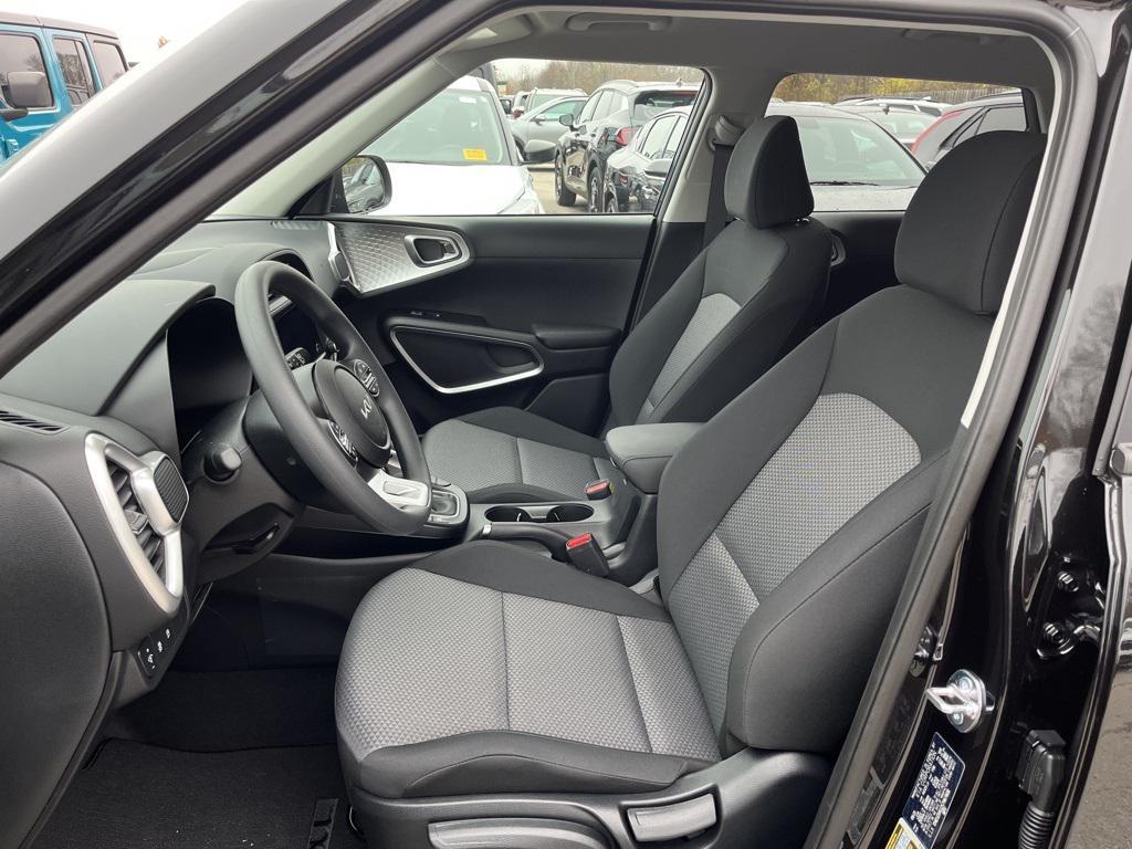 new 2025 Kia Soul car, priced at $22,011