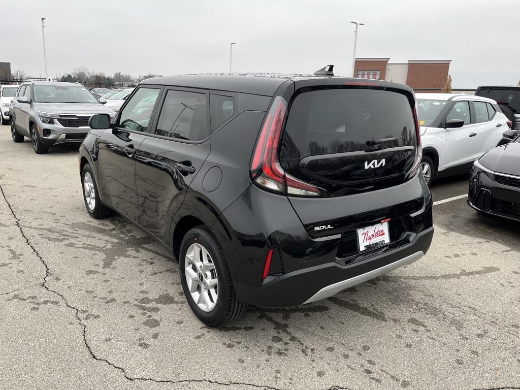 new 2025 Kia Soul car, priced at $22,011