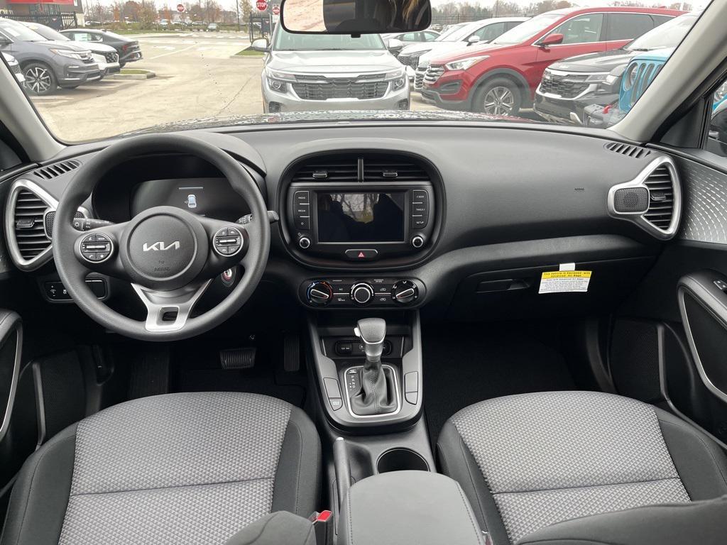 new 2025 Kia Soul car, priced at $22,011