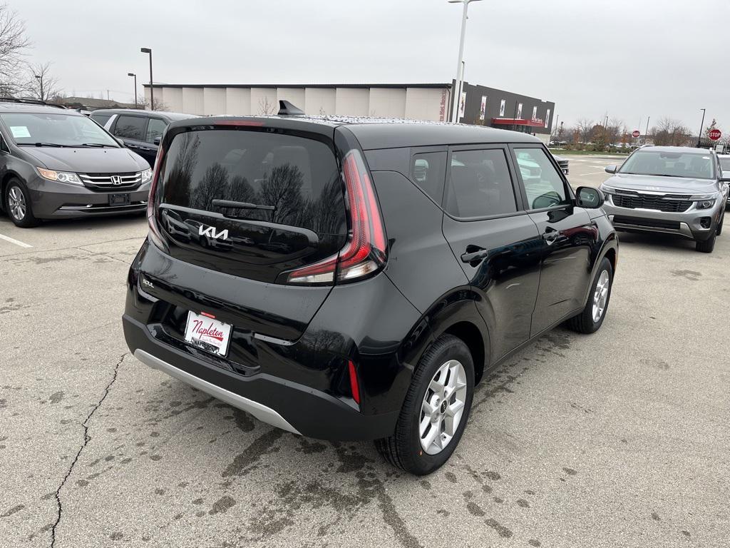 new 2025 Kia Soul car, priced at $22,011