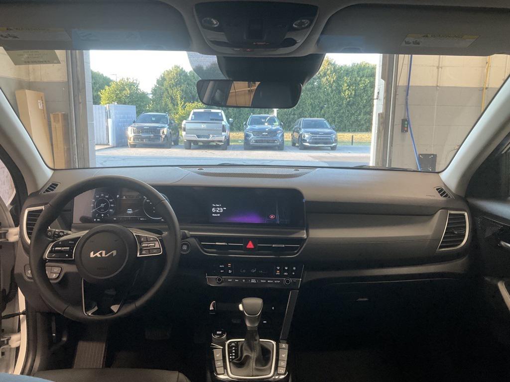 new 2026 Kia Seltos car, priced at $30,291