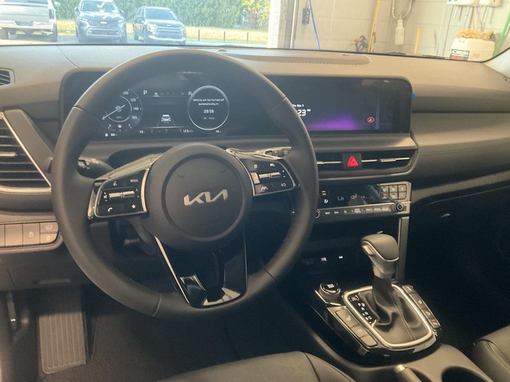 new 2026 Kia Seltos car, priced at $30,291