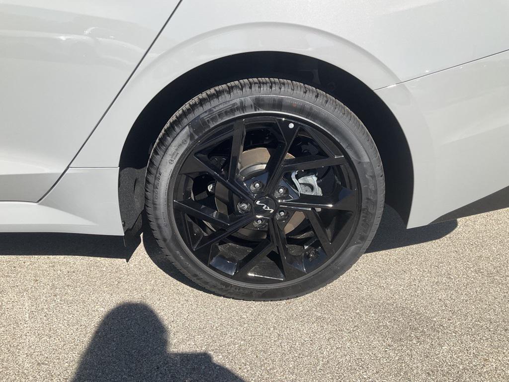 new 2026 Kia K5 car, priced at $30,766