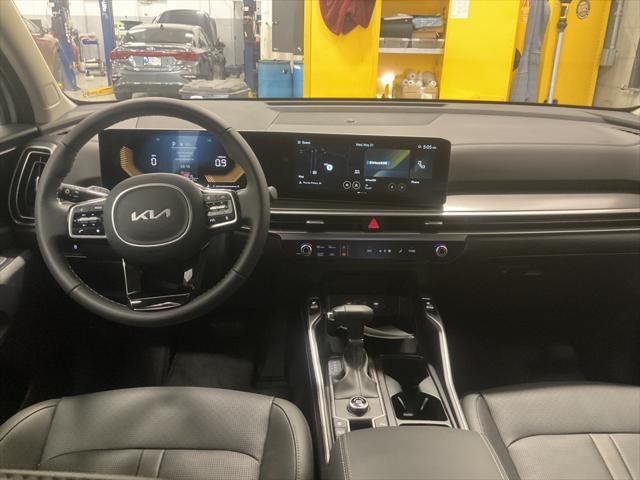 new 2025 Kia Sorento car, priced at $35,468