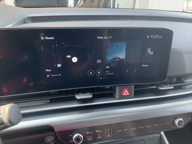new 2025 Kia Carnival car, priced at $52,117