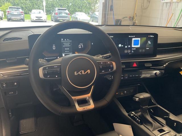 new 2025 Kia K5 car, priced at $29,925