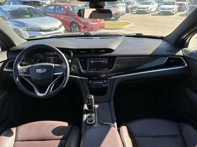 used 2020 Cadillac XT6 car, priced at $22,811