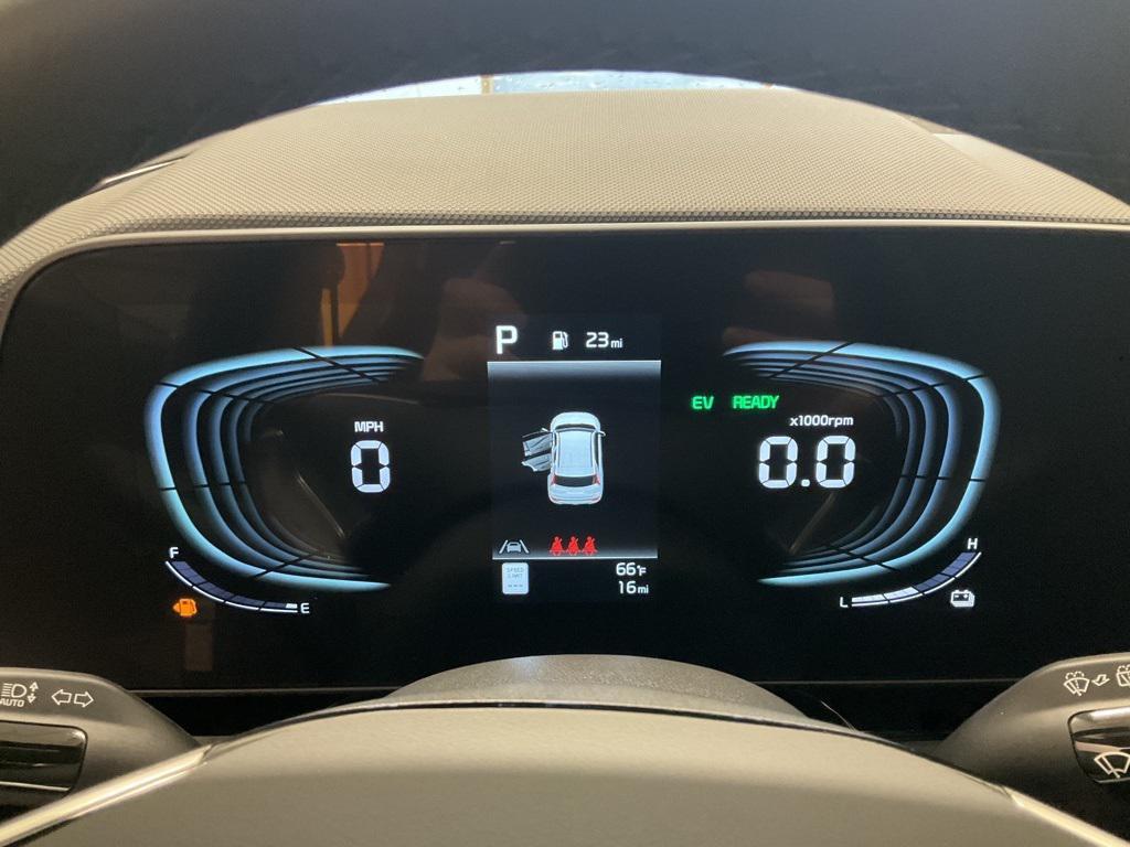 new 2025 Kia Niro car, priced at $32,685