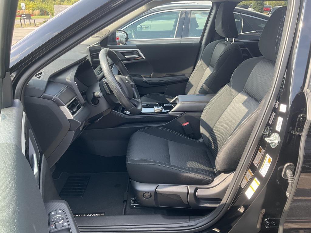 used 2025 Mitsubishi Outlander car, priced at $26,990