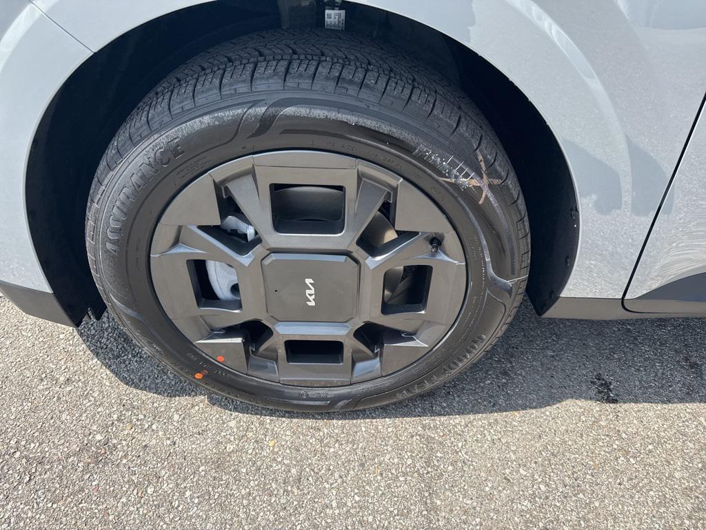 new 2026 Kia Carnival Hybrid car, priced at $43,472